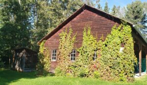 George Peg botanic garden cabin